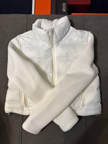 зара мужская одежда: Жамгыр өткөрбөс куртка, Куртка, түсү - Ак, S (EU 36)