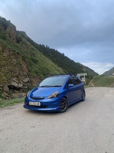 Honda: Honda Fit: 2003 г., 1.3 л, Вариатор, Бензин