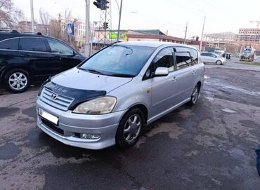 Toyota: Toyota Ipsum: 2002 г., 2.4 л, Автомат, Бензин, Минивэн