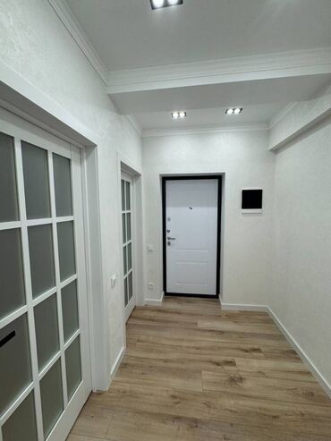 Долгосрочная аренда квартир: 1 комната, 38 м², Элитка, 3 этаж, Евроремонт
