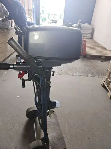 Vodeni sportovi: Motor za camac 600 — 1