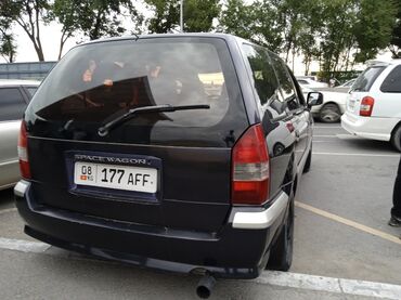 замена автостекол: Mitsubishi Space Wagon: 1999 г., 2.4 л, Механика, Бензин, Вэн/Минивэн