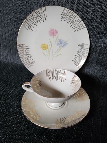 Kuhinjski setovi: Porcelanski vintaz set. Set bez ostecenja,sve na njemu odsjaj od na lalafo.rs — 1 Kuhinjski setovi: Porcelanski vintaz set. Set bez ostecenja,sve na njemu odsjaj od — 1