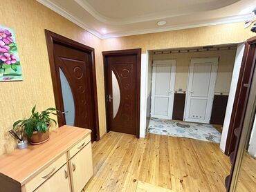 Köhnə tikili: Bakı, Bakıxanov qəs., 3 otaqlı, Köhnə tikili, m. Neftçilər, 70 kv. m — 18