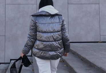 Pencəklər: Parfois kurtka 25 azn S/M/L olcu