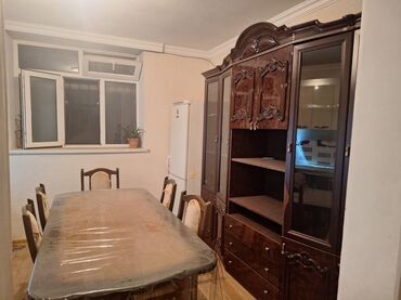Hummer: Xirdalanda eşyalı heyet evi kirayeye verilir.Ev 3 otaqdan