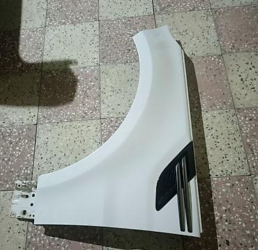yan güzgü s: Salam land rover sol kirlosu yaxsi veziyyetdedir bir batiqi yoxdur — 1