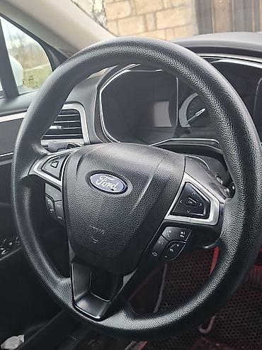 fusion disk: Ford Fusion SE sedan – ağ rəng, 4 qapı. Xarici: - Xrom ön barmaqlıq — 7