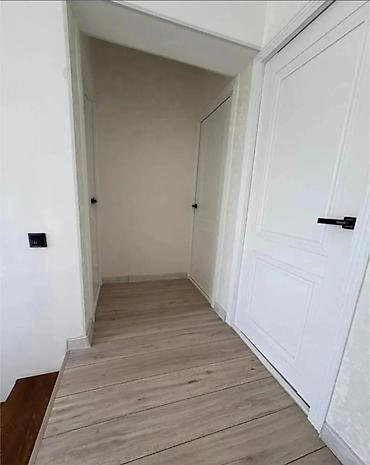 Продажа коттеджей и домов: 🏡 Продаётся 2-х этажный дом 📍Район : Ак-Орго ж/м 📌Расположение  — 17