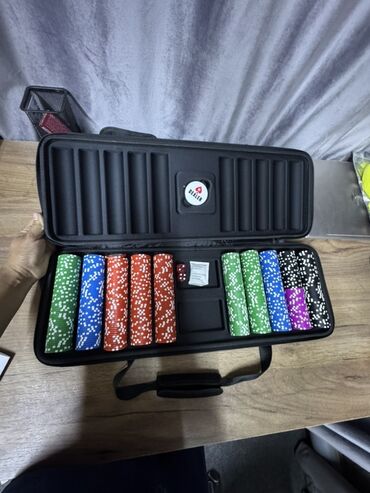 тенисный столик: Набор для покера Pokerstars (ОРИГИНАЛ)в прочном черном кейсе с ручкой