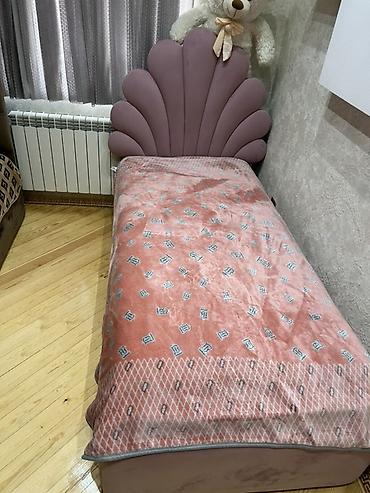 sintifon dosek: Uşaq/yeni gənc otağı üçün tək nəfərlik çarpayı. - Ölçü: təxmini — 3