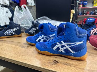 Шапки: Борцовки Asics (разные модели и расцветки) - Высокий крой с плотной