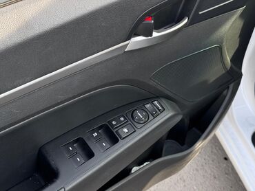 Hyundai: Hyundai Avante: 2019 г., 1.6 л, Автомат, Бензин, Седан — 7