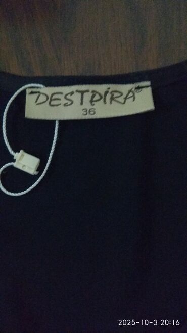 Kardiqanlar, jaketlər: - Qız uşağı üçün ağ kardiqan - Brend: Monsoon - Etiket ölçüsü: 11–12 — 7