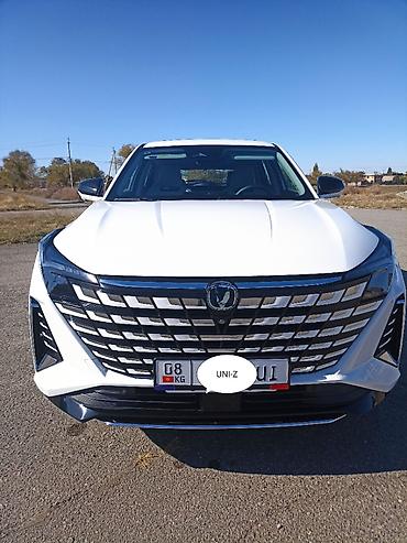 m8 pro: Changan Uni-Z: 2025 г., 1.5 л, Робот, Бензин, Кроссовер — 1