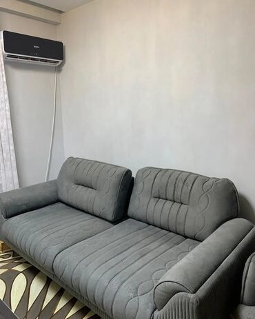 islenmis divan kreslo satiram: Divan ve Kreslo 2-3aydir alinibEr Riyaddan2300aznəpremium class