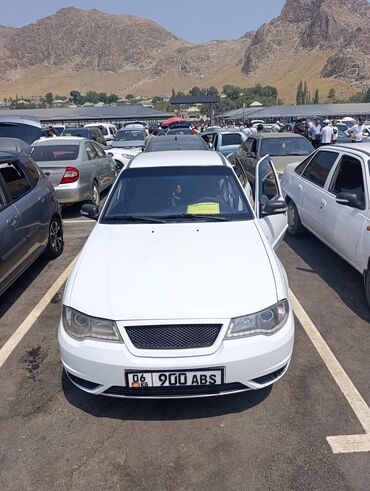 автомобиль нива: Daewoo Nexia: 2014 г., 1.5 л, Механика, Бензин, Седан