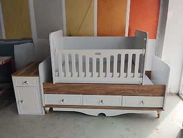 Oğlan və qız üçün, Yeni, Dördbucaq, Beşik, Dəstsiz, Matras ilə, Yellənmə mexanizmi ilə lalafo.az -da Oğlan və qız üçün, Yeni, Dördbucaq, Beşik, Dəstsiz, Matras ilə, Yellənmə mexanizmi ilə
