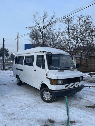 бостери авто: Жеңил жүк ташуучу унаа
