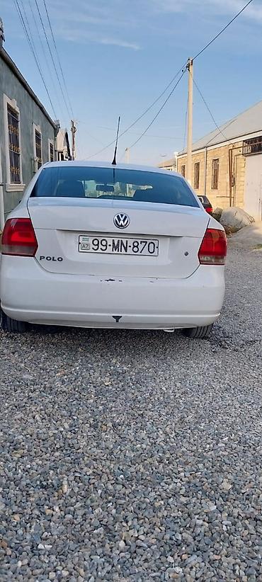 masin zapi: Volkswagen Polo: 1.6 l | 2012 il Sedan — 2