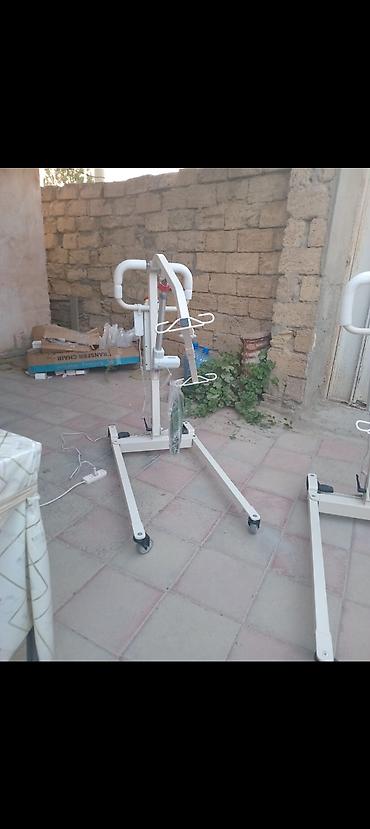 mebel satışı: Elektrik Pasiyent Qaldırıcı / Transfer Qurğusu - Ev və klinik — 2