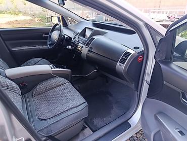 Toyota: Toyota Prius: 2005 г., 1.5 л, Вариатор, Гибрид, Хэтчбэк — 9