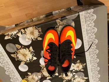nike ayakkabı: Bismillahirrahmanirrahîm original futsal Nike 42 fazmer tam ideal