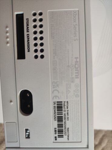 Xbox Series S: Xbox Series S (полный комплект) состояние новой. почти не играл. есть — 5