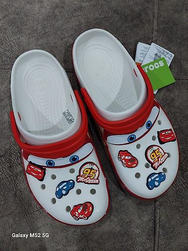 Босоножки, сандалии, шлепанцы: Мужские сандалии, 40, Crocs, Новый, цвет - Белый, Самовывоз — 1