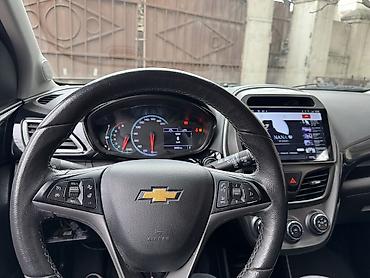 Chevrolet: Chevrolet Spark: 2019 г., 1 л, Вариатор, Бензин, Хэтчбэк — 11