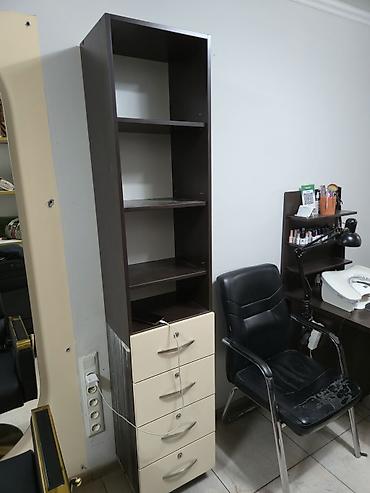 Другое оборудование для салонов красоты: Продаю оборудование для салона красоты, зеркала, помощники, кресло — 1