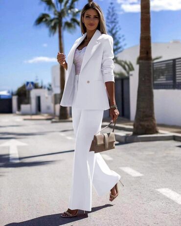 Kompleti: 3500 din — 3