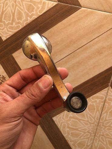 tek teker scooter: Məhsul: Avtomobil əl pəncərə açar qolu (mexaniki şüşəqaldıran sapı) — 1
