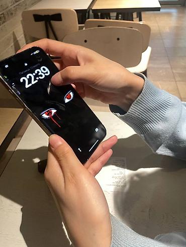 Apple iPhone: IPhone 13 Pro, Б/у, Белый, Коробка — 2