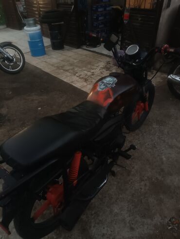 мотоцикл кредит: Tufan 110 см3, 32000 км