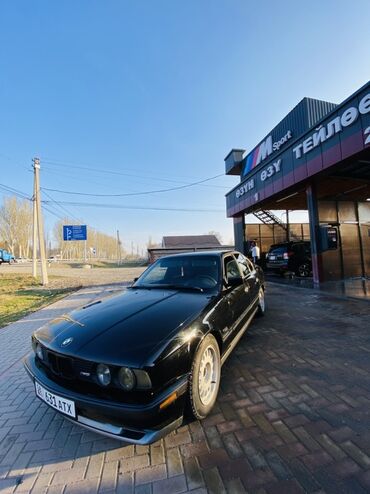 BMW: BMW 5 series: 1991 г., 2.5 л, Механика, Седан — 2