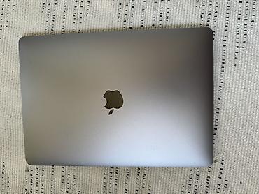 Apple MacBook: Apple MacBook Air 13 Ram: 16 GB Daxili yaddaş: 128 GB Rəng: Gümüşü — 9