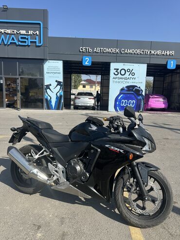 мотоцыкыл: Спортбайк Honda, 400 куб. см, Бензин, Чоңдор үчүн, Колдонулган