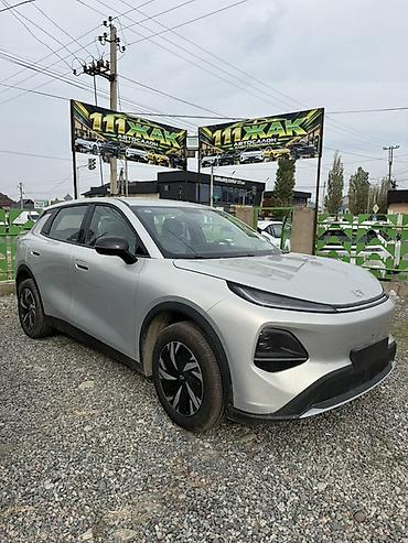 Changan: Changan Qiyuan Q05: 2026 г. — 1