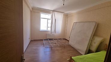icare ev: Mənzil – 2 otaqlı, işıqlı və geniş planlama - Qonaq otağı: Uzunsov — 4