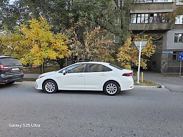 1: Toyota Corolla: 2020 г., 1.8 л, Вариатор, Гибрид, Седан — 3