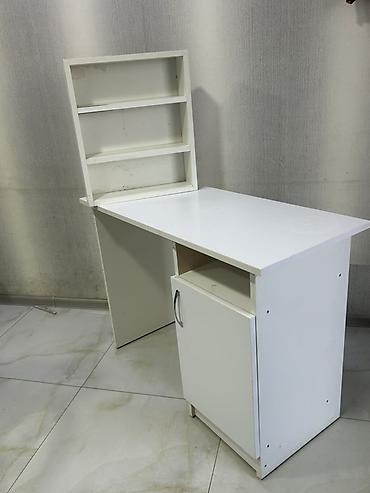 nerw stol: Düz masa, Stulsuz, Polkalı, Siyirməsiz, Sadə laminat — 3