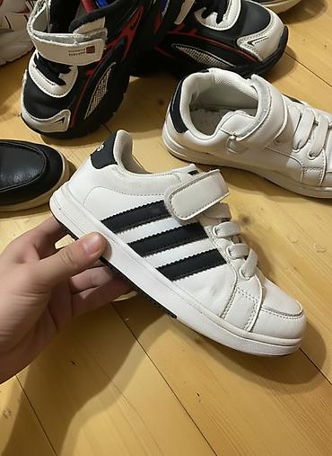 ağ mokasinlər: Rəng - Ağ Krossovkalar, Adidas, Ölçü: 31, Oğlan üçün — 4