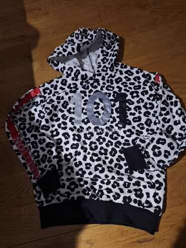 Duksevi: Benetton, Sa kapuljačom, 140-146 — 1