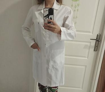 tibbi sabo: Yenidir Ağ laboratoriya xalatı yenidir 36 ve 38 razm s ve m razmer - — 1
