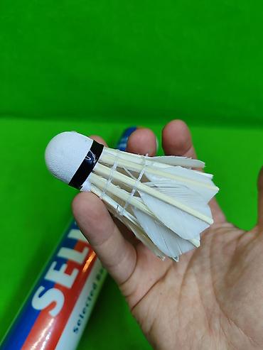 перья страуса: Воланчик перьевой для игры в бадминтон🏸 Комплектация товара: 1 — 1