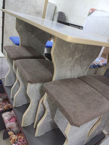 Кухонные столы: Столы Столы кухонные из российкого материала Длина 1.10 Ширина 65 — 9