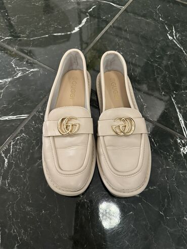 балаклава бишкек женская: Лоферлер, 38, Gucci, Колдонулган, түсү - Саргыч боз