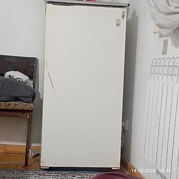 калганы: Холодильник сатылат эски жакшы иштейт прямой болуп калган морозильник — 1
