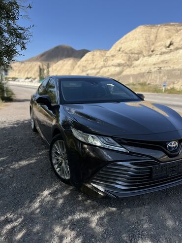 скупка домкрат: Toyota Camry: 2018 г., 2.5 л, Автомат, Гибрид, Седан